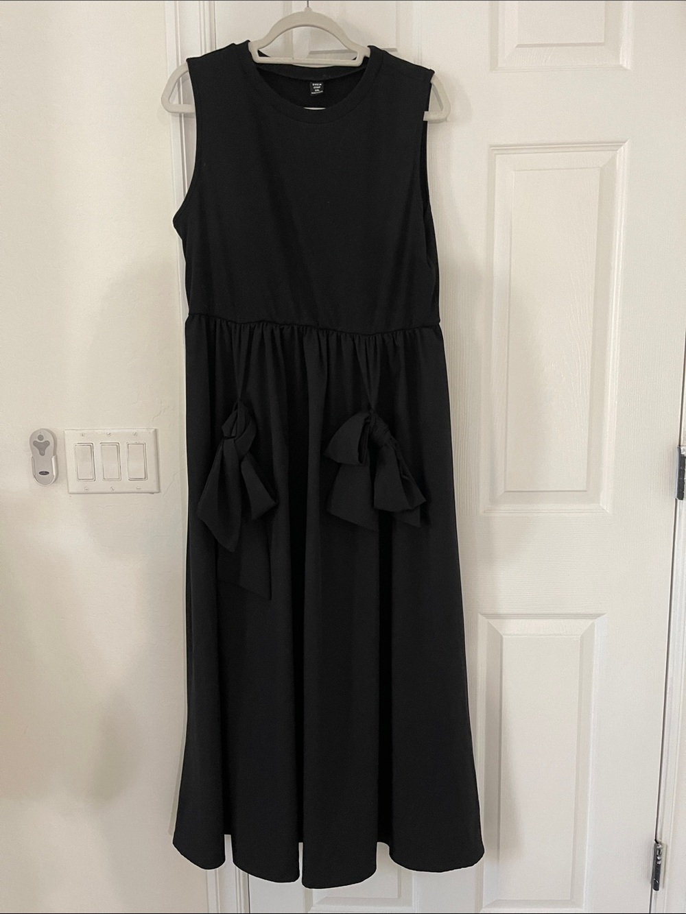Girls Black Sleeveless Bow Detail Dress
